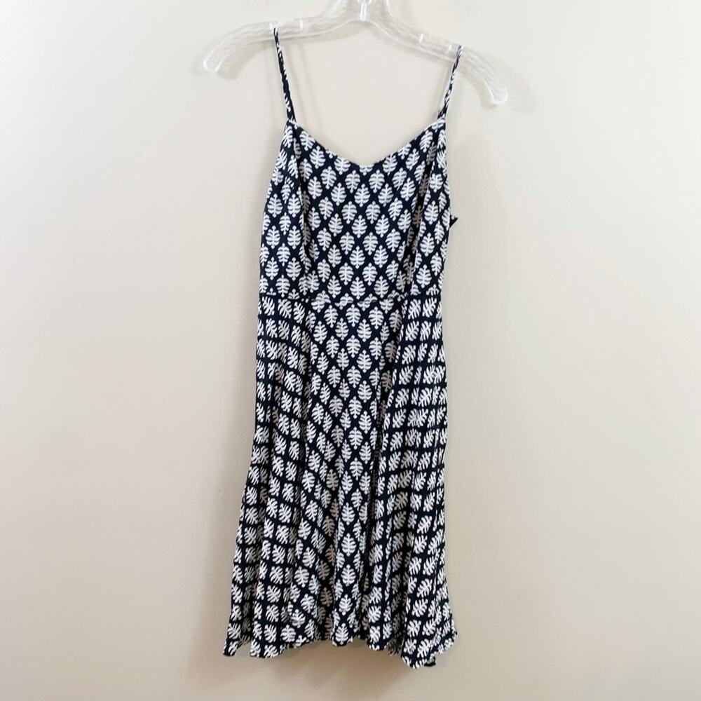 Old Navy The Cami Black/White Sleeveless Dress